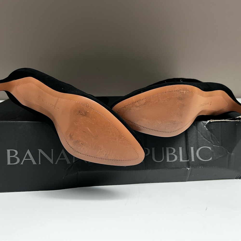 Banana republic black suede sloutch slip on boot